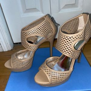 SimplyVera Vera Wang Tan Heels